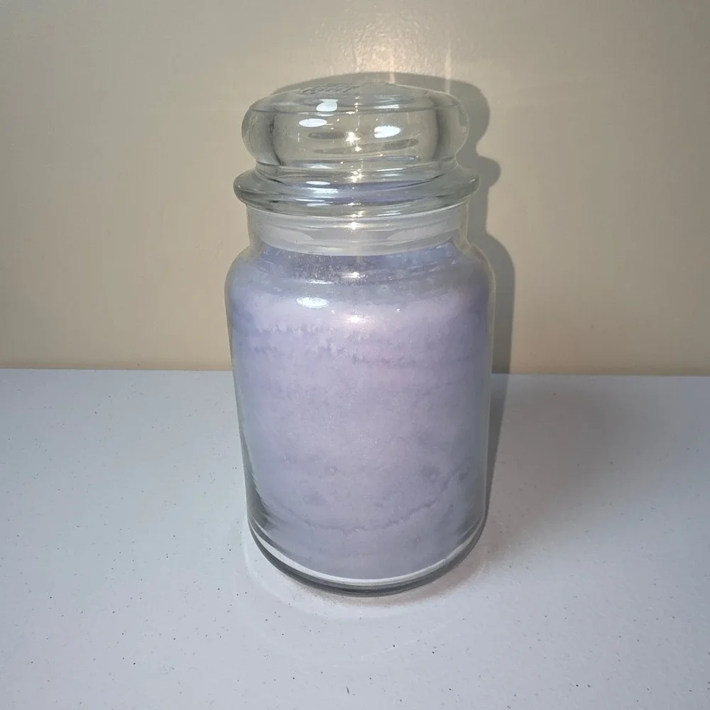 Yankee Candle Storm Watch Large Jar Scented Candle 22 oz Purple Glass Lid 115457